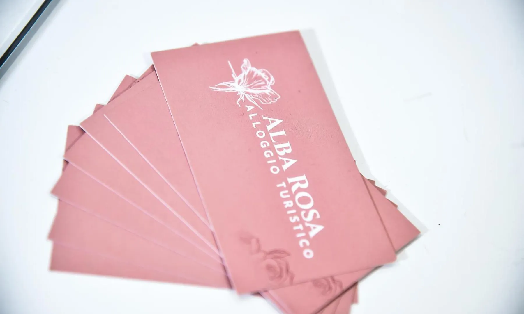 Alba Rosa Rooms روما بيت ضيافة